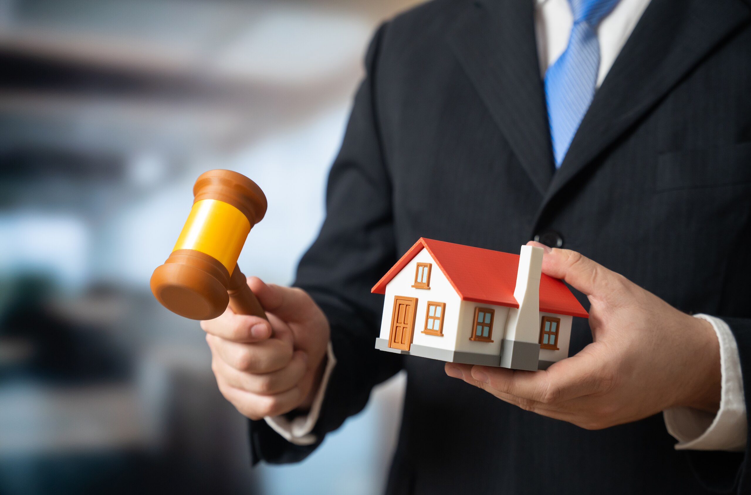 Florida earnest money deposit dispute involving real estate transaction and legal ownership decision